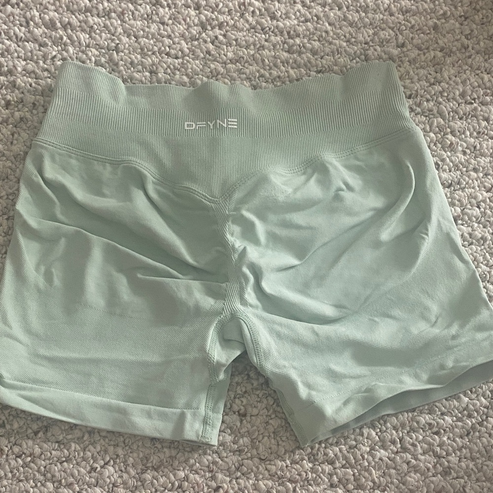 DFYNE Women’s Impact Shorts Palm Green 4.5